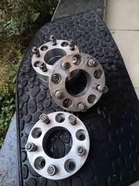 سبيسرات دورنكو نضيفات أجن وية السيارة من امريكا  سعر 175 الف قفل  0772...