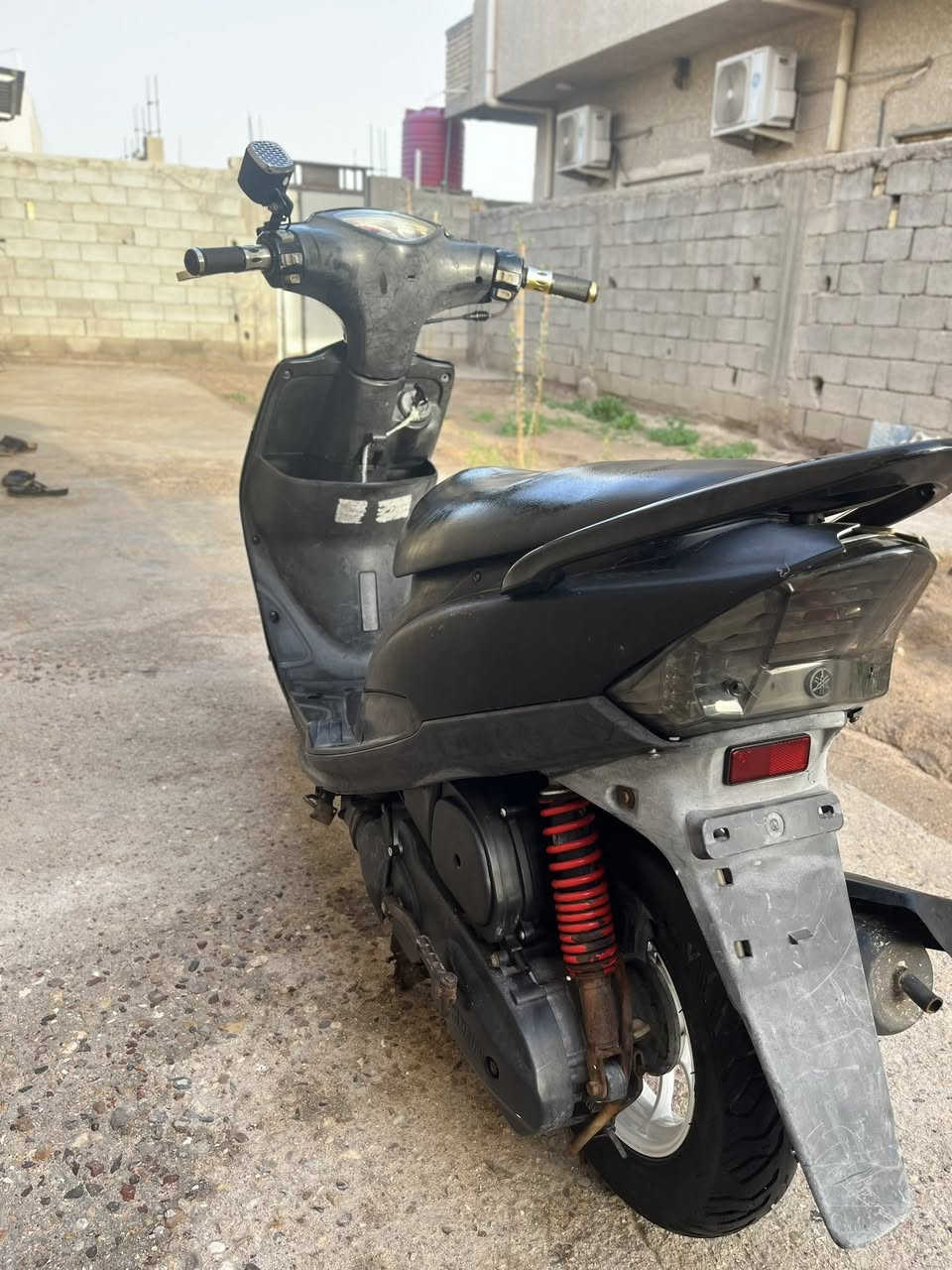 السلام عليكم ماكس عدله ياباني للبيع دراجه رمبه كفاله عامه كهربائيات كله شغاله دراجه بوشه 49 بلاديه بيه شلعه ومعدل تخبل كفراته الاصليه مختمه دراجه ختم واحد ويه المكينه بريكات امامي وخلفي شغالات دراجه ملاح ونضافه تخبل مكينه خرسه ماتنسمع مابيه لا نضوح ولا تنقيص ولا تبخير بيه ويل نجمه الاصلي وتخم تايرات جدد كله كامله مابيه اي نقص شغاله بكل وقت نص نكره وتخبل نعومته العنوان البصرة التنومه والسعر خاص وانا بخدمت الشراي رقم الهاتف للتواصل ***********
