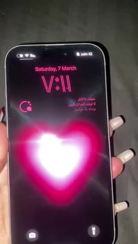 آيفون ١٦ العادي نظيف ذاكرته ١٢٨ وبطاريته ٩٢ كارتونته وشاحنته الاصليه م...