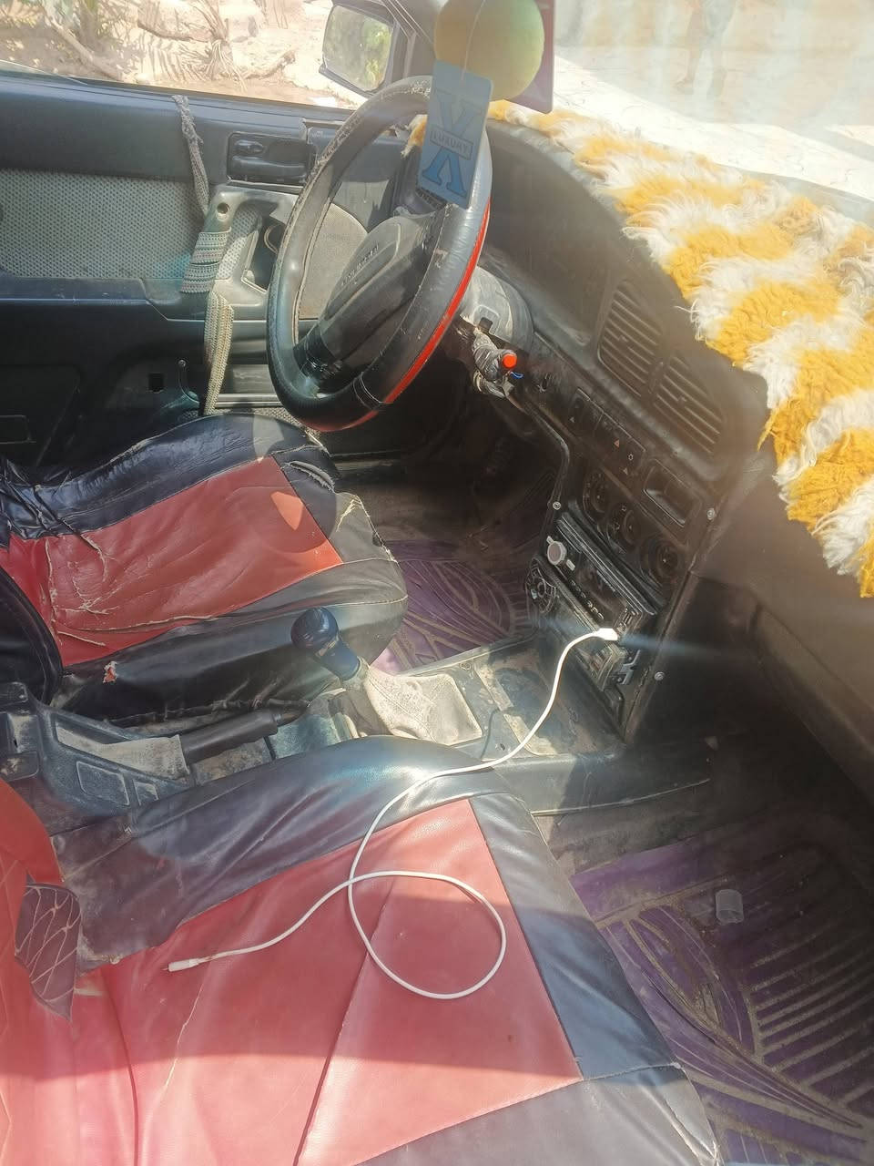 لنترا للبيع مكفوله محرك بيصرف الواحد بالكير يفلت كهربائيات كلها شغاله مسجل سماعات فول للبيع السعر ٧٥٠العنوان بيجي ***********. ***********
