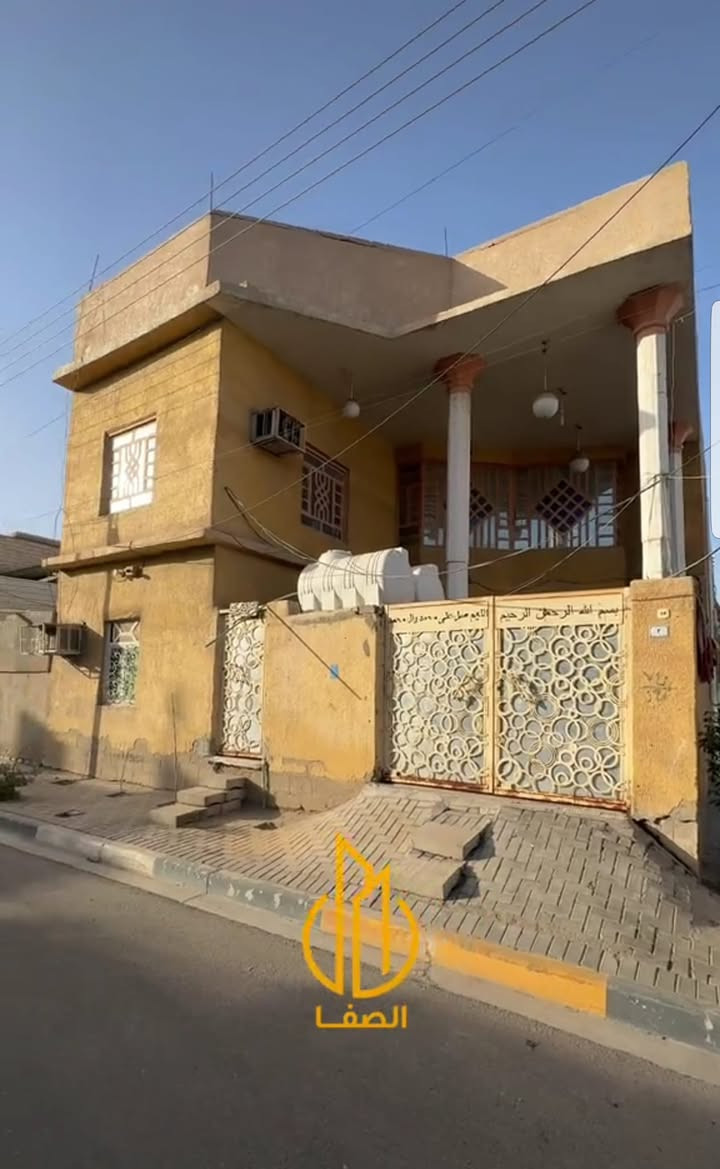 🏡 بيت ركن  للبيع  – في القبله حي الجامعه - تجاري

على شارعين 15متر وشارع 12متر 

مساحة القطعة: 200متر 

مساحة البناء: 180متر 

🔹 الطابق الأول يتكوّن من:

غرفتين +صاله اوديوان اومطبخ  +صحيات او كراج 

🔹 الطابق الثاني يتكوّن من:

4قرف منام  + مطبخ اوصحيات 

العنوان // القبله حي الجامعه قرب مستشفى الطفل

📞 للتواصل: ***********
