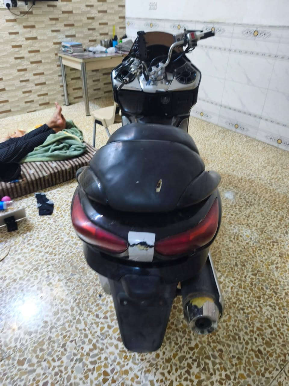 فورزه 08 كفراتها 80 بالميه 
ستان حساس 
كهربائيات شغاله
اشاير ودبل اشاره 
بس البك لايت يرادله كلوبات 
دسكات بريك جدد تقريبا 
والكلوب الناصي طافي 
مكانها كوت شارع النفط


**إذا كنت صاحب هذا الإعلان وتريد حذفه لأي سبب، رجاءا أرسل رسالة إلى الدعم الفني**