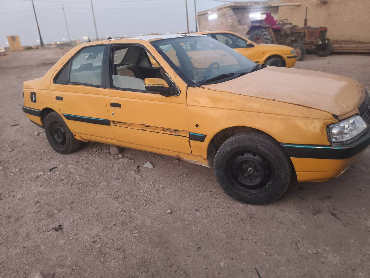 سياره بيجو 405 بدون ارقام للبيع للاستفسار الاتصال على الرقم ***********
