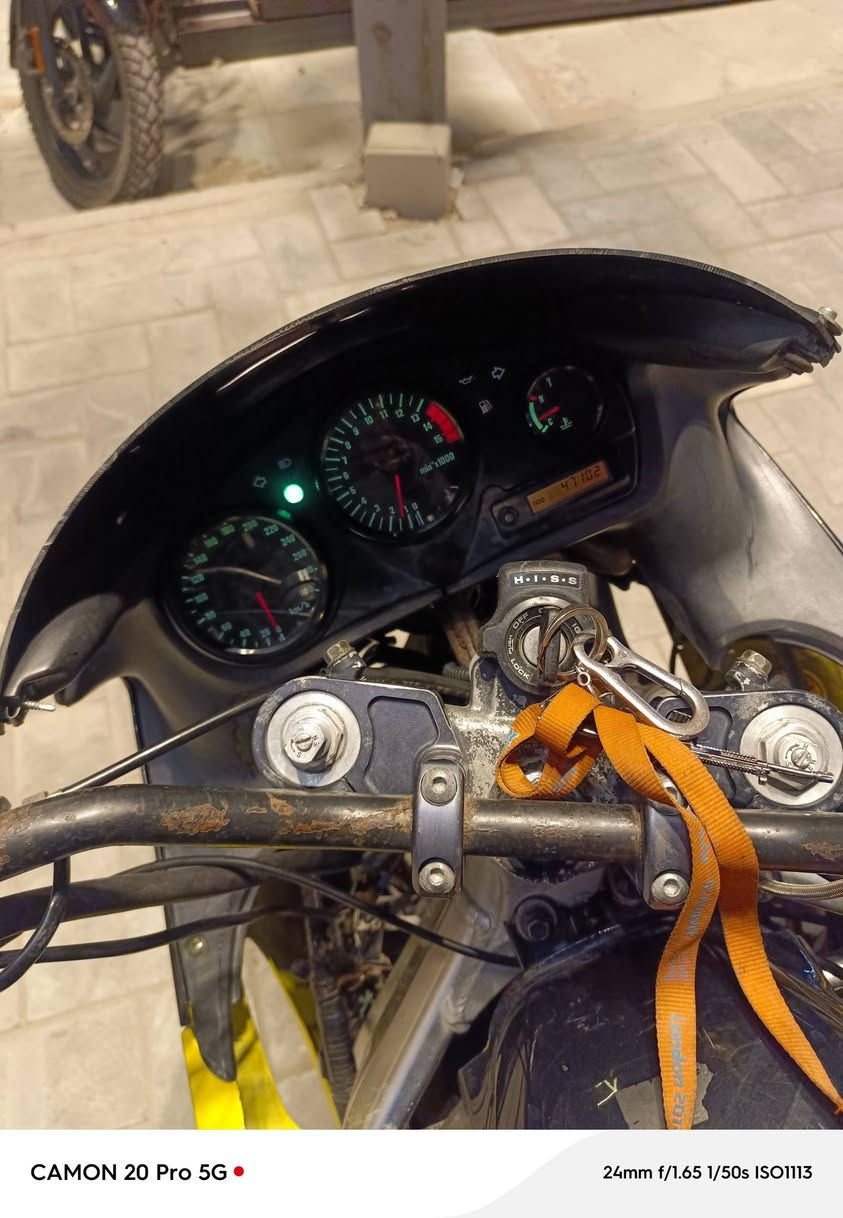 السلام عليكم من رخصت الأدمن للبيع CBR600F4 گمرگ مدفوع لوك لوك ترايك من بغداد لسليمانية لسعر 20 بل عراقي 3 ملايين والله العظيم دراجة كلش قوية و حلوة و شايف كللخير لياخذهة عنواني بغداد المنصور رقمي ***********
