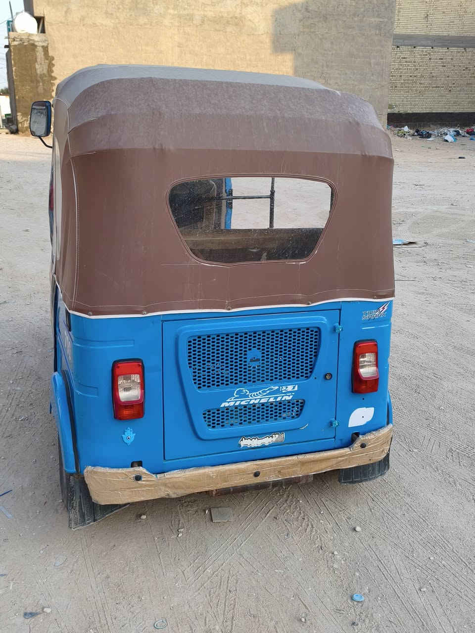 تكتك للبيع موديل 2021  اوراق كفالة عامه  السعر 7400مكاني كربلاء اتصال ***********
