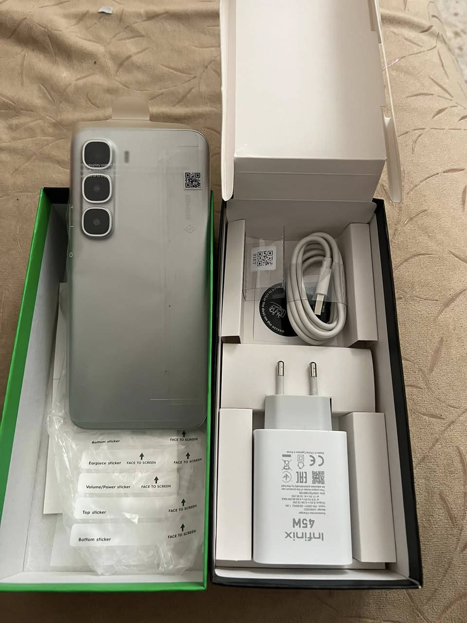 انفنكس هوت 60 برو بلس 

ذاكرته 256 عشوائيّ 16 

مكفول مستخدم اقل من أسبوع 

بعده جديد 

مكاني بغداد البياع 

سعره 250 ألف وفي مجال


**إذا كنت صاحب هذا الإعلان وتريد حذفه لأي سبب، رجاءا أرسل رسالة إلى الدعم الفني**