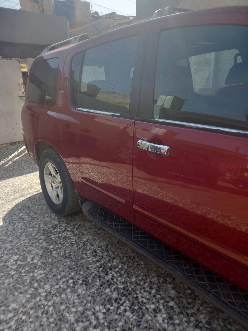 السلام عليكم سياره ارماده موديل 2007باسمي نظيفه بيهه صبغ جاملغ وبنيد البقيه مكفوله  85ومراوس حسب القناعه هذه رقمي ***********مكاني بغداد
