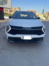 كيا سبورتج 2022 هايبرد VIP  خليجي وارد صيني ماشية 20000 km نضيفة كلش م...