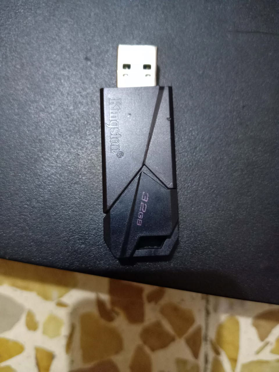 🎮 للبيع بلاي ستيشن 2 (PS2) 🎮
✅ يحتوي على 60 لعبة
✅ مع فلاش ميموري 32 كيكا
✅ بحالة جيدة وجاهز للاستخدام

💰 السعر: 40,000 دينار
🔸 السعر قابل للتفاوض (بي مجال)

📞 للاستفسار والشراء:
***********

📞 أو:
***********
