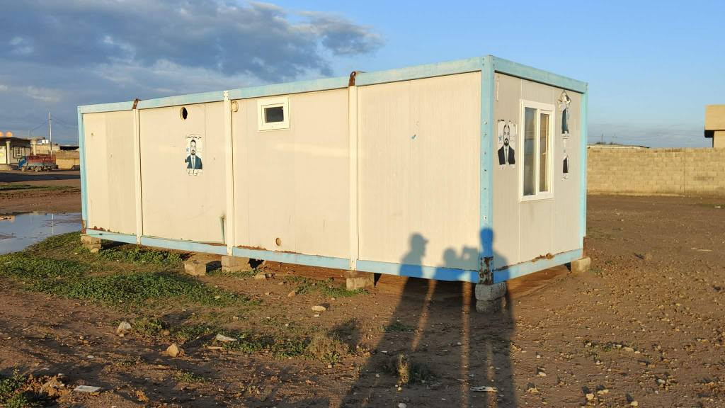 كرفان للبيع

الطول 9  في  3

بي غرفتين + وحمام وممر بينتهم

السعر 22 ورقاء 

شراي تعال خاص ودلل موصل, نينوى


**إذا كنت صاحب هذا الإعلان وتريد حذفه لأي سبب، رجاءا أرسل رسالة إلى الدعم الفني**