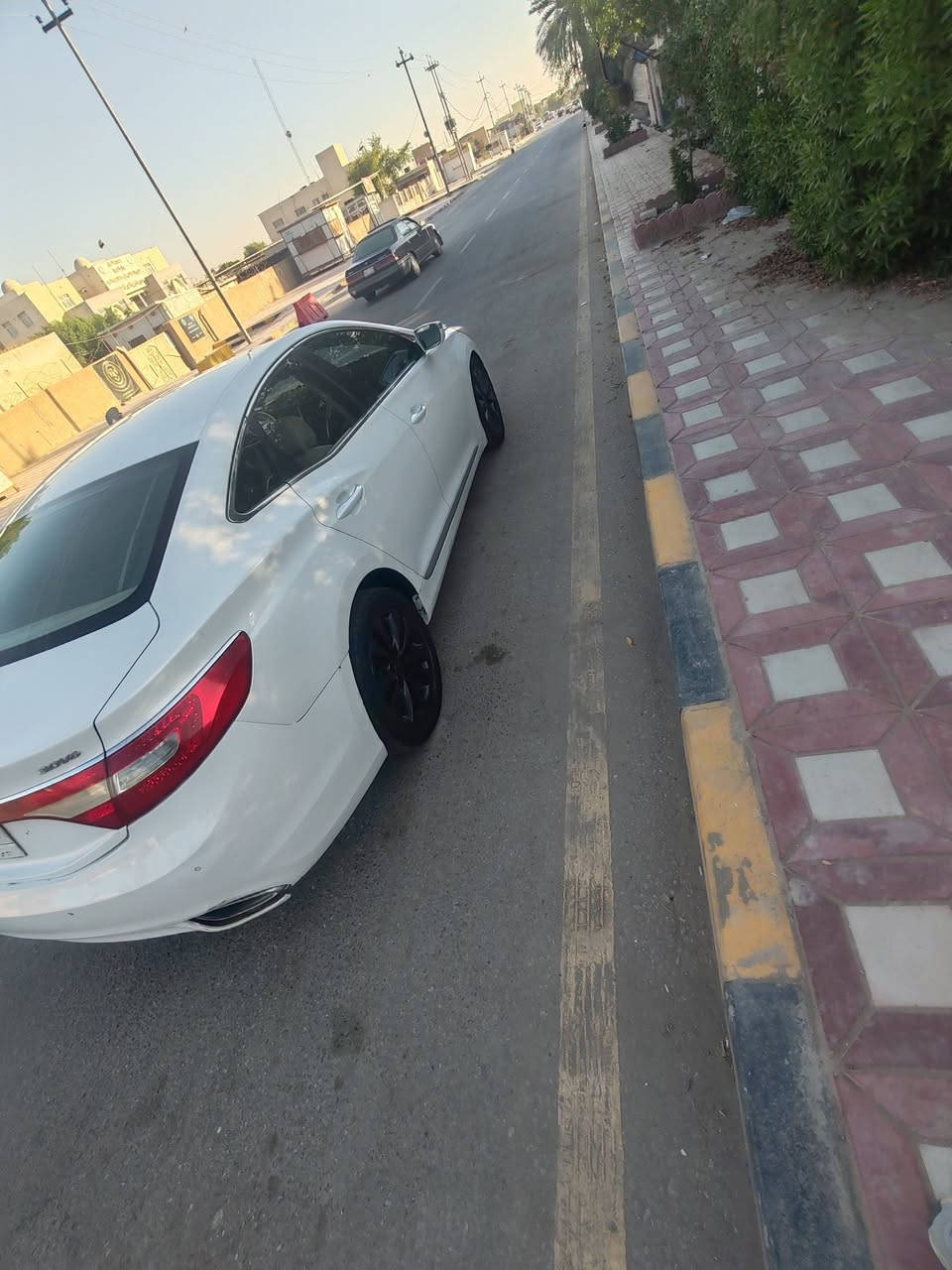 سلام عليكم سياره ازيره موديل 14 ادوات االسعر 45 أرقام وسنويه شمالي نكليزيخليجي مكينه 6 داخل بيجي سياره حاويه كفاله بيه صبغ باب وجوملغ جاهزه من كلشي وكلشي شغال كير ومكينه بل كارتون تخم تاير حداديه كهربائيات باتري كله جديد تتفئه تبريد غرفه جديدة سياره مكفوله من كص وضربه مكان سياره نجف تواصل عن طريق ***********
