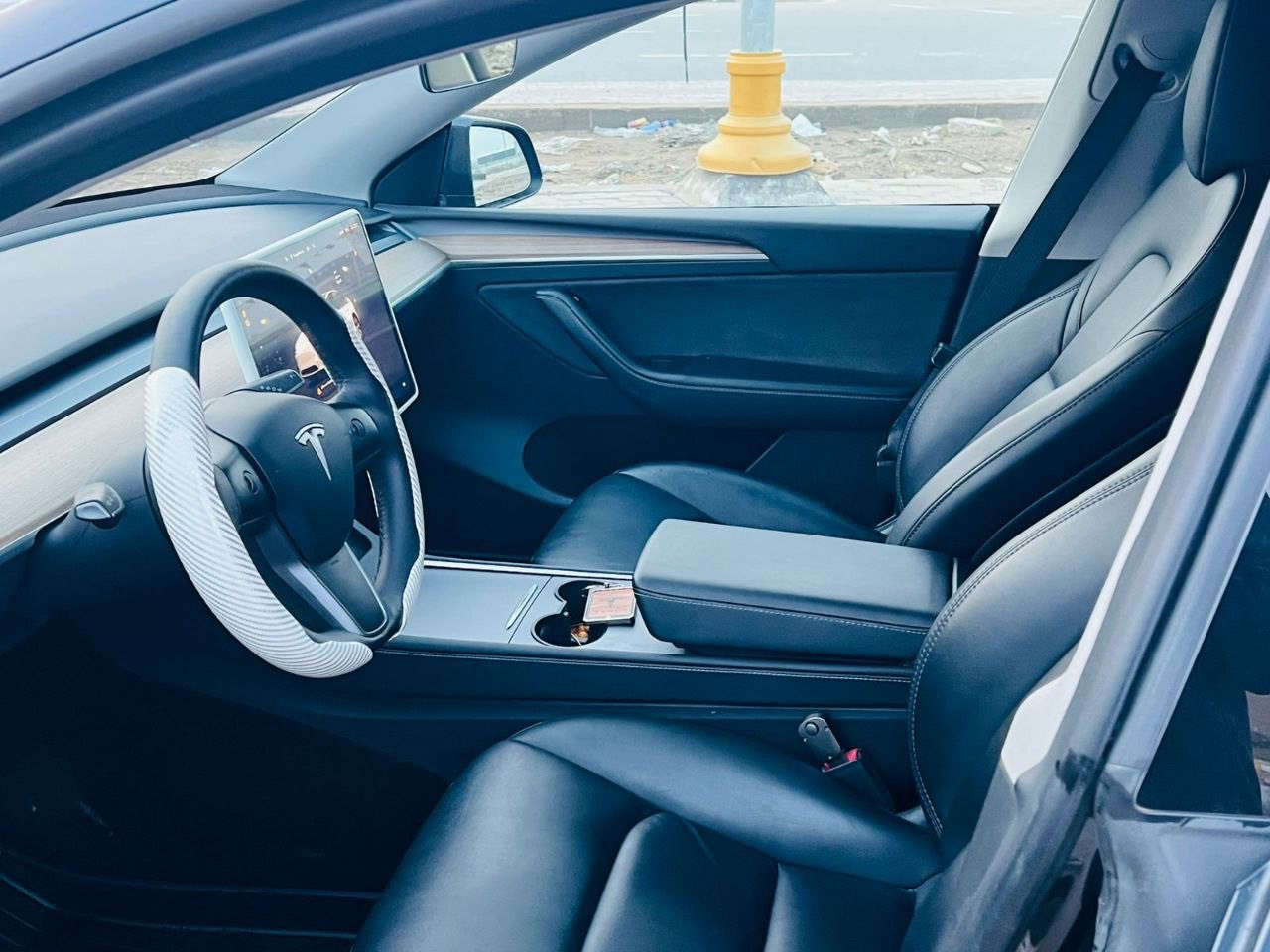 تسلا مودل Y  ستاندر تك ماطور موديل 2024
ماشيه 18 ميل. سياره داخله للعراق كلين   وبيه قطعتين صبغ  بابين فقط داخل عراق بدون دواخل. 

سعر 190  بيه مجال. *********** متوفر واتساب
