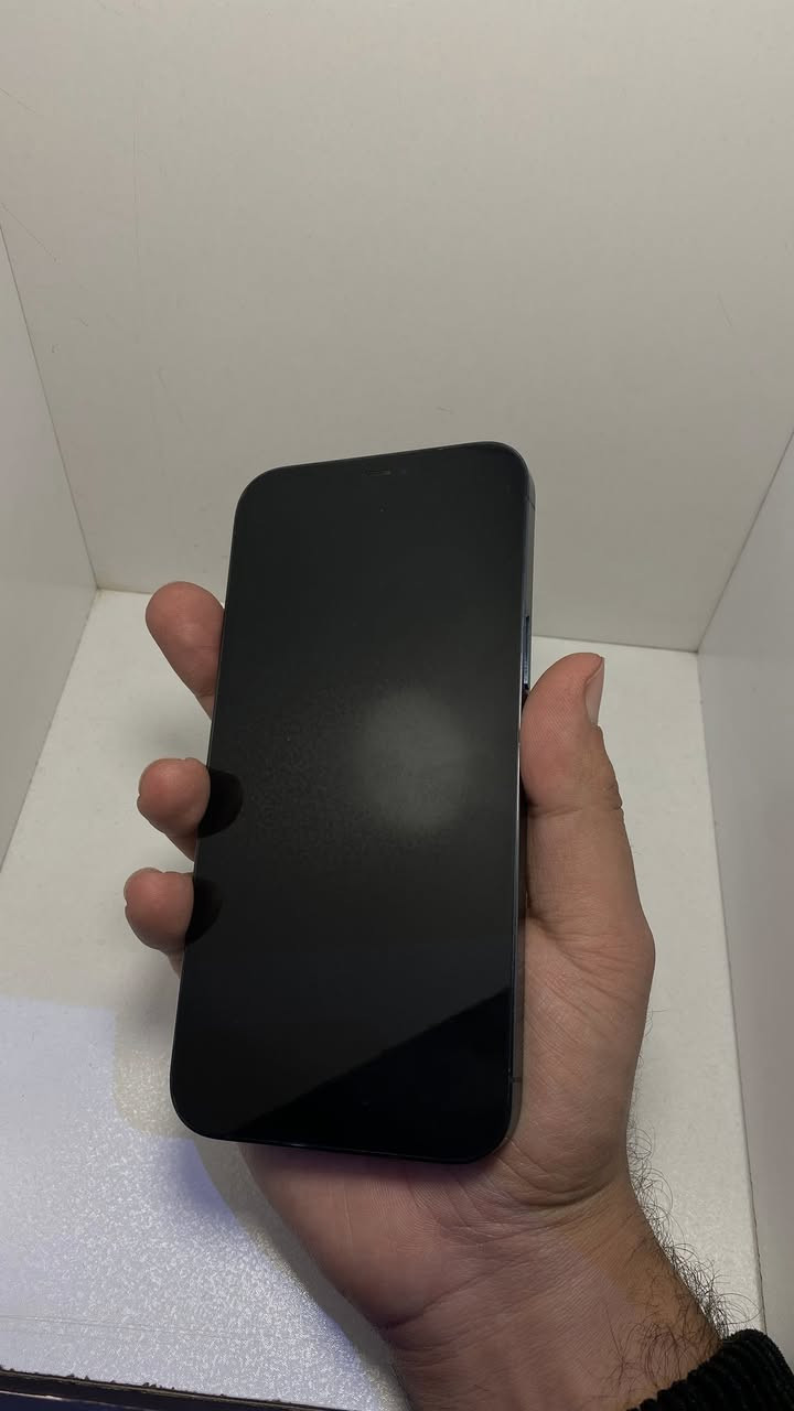 ايفون 12 برو ماكس للبيع دبل سيم كرت وتر بروف نضيف ‎%‎99 ذاكره 128 بطاريه 75  بغداد المنصور  ‭0788 299 7952‬
