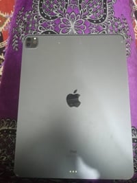 ايباد للبيع سعر خاص 07761810455