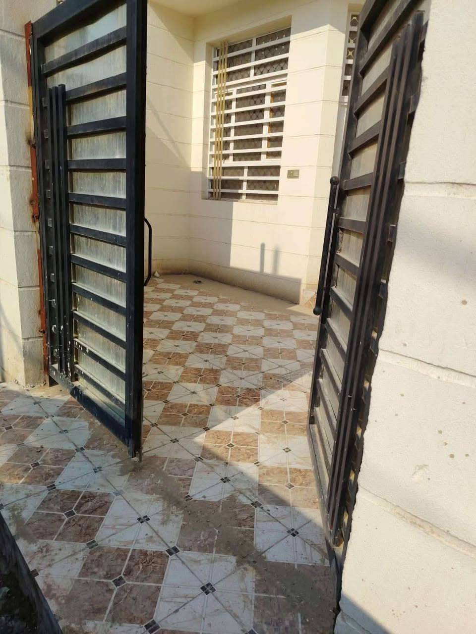 🏠 / للبيع البيت مساحه 100م طابو زراعي سند 25
              
                   واجهه 5والنزل 20(تسليم مباشر)

🧱 بناء حديث  (تسليم مباشر ) سعر مناسب

الطابق الاول/ مطبخ . أستقبال . هول . غرفتين . مجمع صحيات .  (عرض الشارع8)

🌏 الموقع / شارع 80 شارع الحسينيه خلف لحوم سفينه النجاة
 للأستفسار أكثر مراجعة مكتب 
شركة المدار للاستثمار والمقاولات العامة للمقاولات العامه والتصاميم الهندسية شارع 80.. قرب اسماك الشجيري مقابل أستدارة   
 ***********متوفر واتساب
***********
