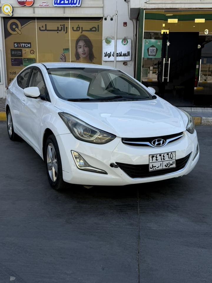 سلام عليكم 

النترا2013بيه 4قصع 

صبغ بدون دواخل سياره جاهزه 

ربع ماتصرف عليهه تخم تاير صدر 

محرك تبديل كامل قبل 20يوم 

سياره مابيه اي نقص محرك 1600وكاله او تحويل 

مكان واسط الصويره 

***********//***********
