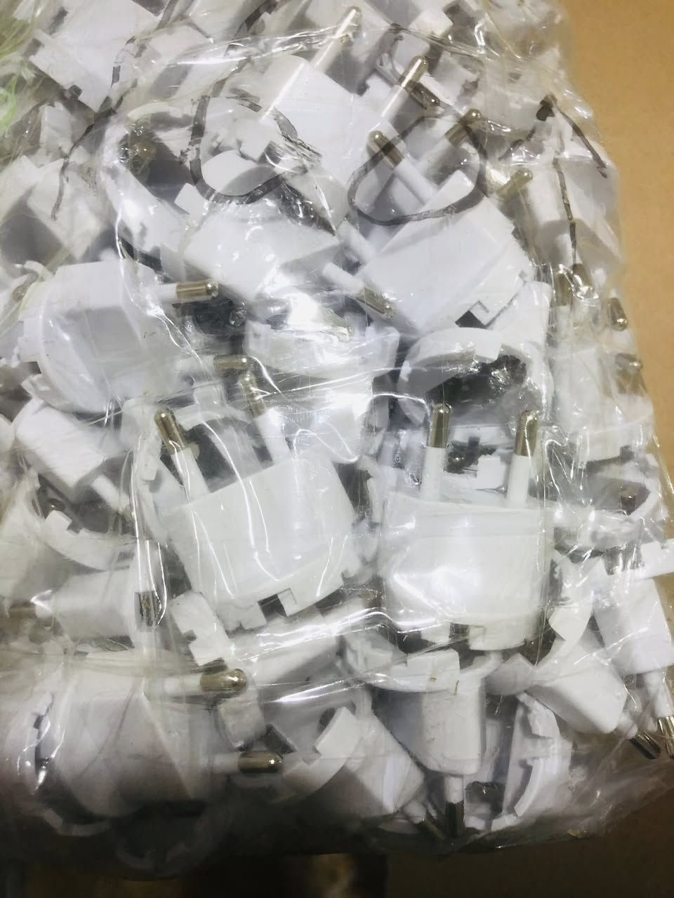 اخوان هذن طلعن بالDHL البرازيلي كميه اليفيدنه ينطيني بيهن سعر


**إذا كنت صاحب هذا الإعلان وتريد حذفه لأي سبب، رجاءا أرسل رسالة إلى الدعم الفني**