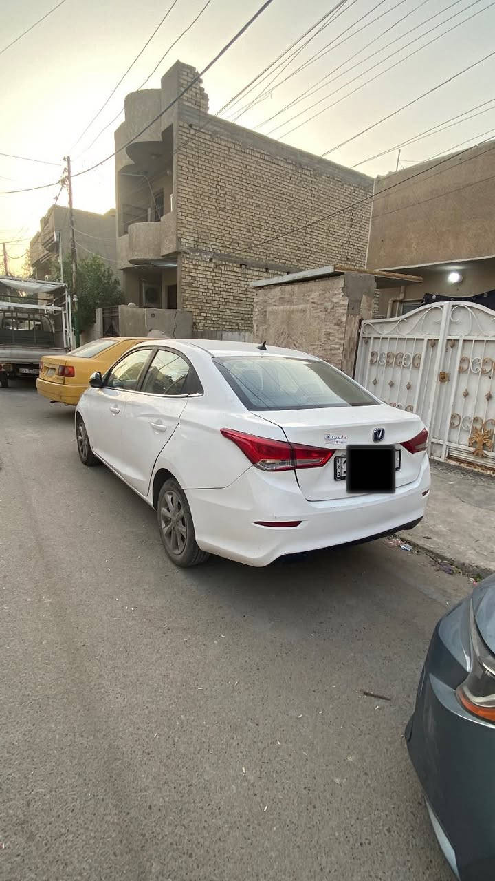 سيارة شانجان السفن موديل 2020
مشتراة من من المقر الرئيسي لشركة شانجان ✔️

الممشى: 103 الف كم

السيارة بحالة جيدا جدا والاستخدام نظيف مع مراعاة الدهن وبانزين محسن 

يوجد خدش بسيط عند الباب الخلفي واثنين بارد 

تبريدها ممتاز ❄️

السعر  9 مليون  وبيها مجال 

رقمها بغداد 

للتواصل اتصل على الرقم ***********
