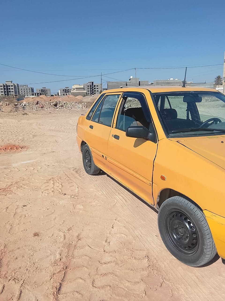 سلام عليكم سايبه للبيع سياره خير من الله ما ناقصه اي شي مكينه حداديه صدر خير من الله السياره كبل لشارع ما خليت شي ما بدلته بيها سعر24 وبيها مجال مكاني بغداد المحموديه رقم ***********بي واتساب
