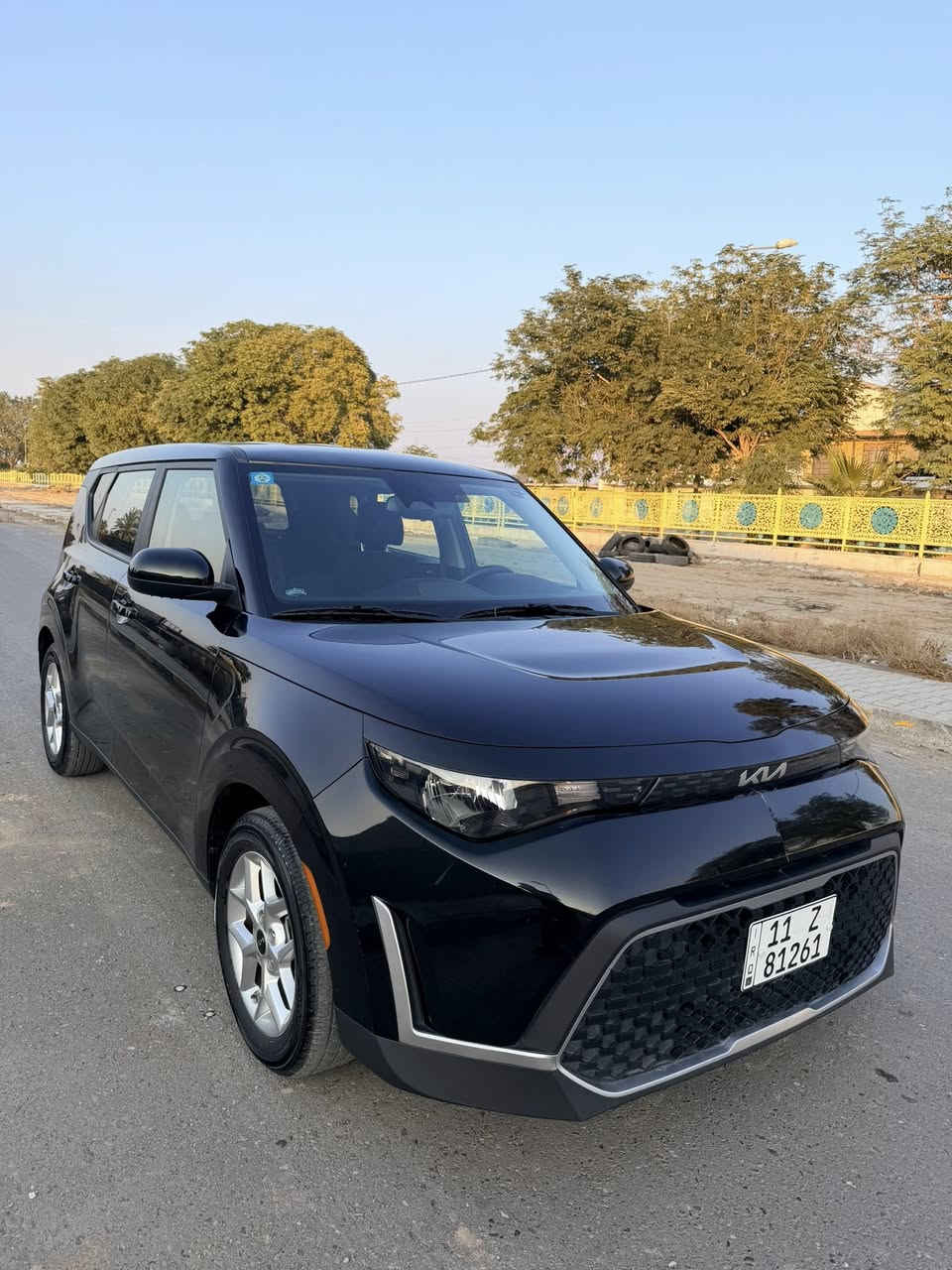 السلام عليكم
صول موديل 2023
وارد امريكي كلين بدون صبغ 
حادثه فقط الدعاميه الاماميه ونفسه راجعه 
مكينه 2000 دوش 
بصمه 
كشن كهرباء 
شاشه تاب 
رادار امامي وخلفي وجانبي 
ماشيه 25mi

السعر 167 وبيه مجال 
مكانه // بغداد المحموديه 
***********
***********
