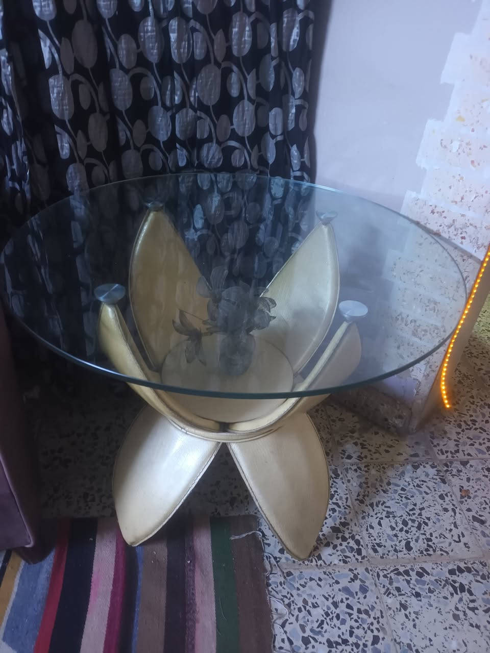 أغراض منزليه للبيع حي الشهداء البياع شارع المضخة الثاني قرب كلشي وكلاشي


**إذا كنت صاحب هذا الإعلان وتريد حذفه لأي سبب، رجاءا أرسل رسالة إلى الدعم الفني**