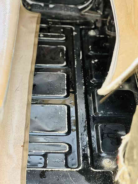 مكلف بلنشر تكتك كفاله عامه رقم صاحبه *********** لمكان بغداد الدورة🥷🏿
