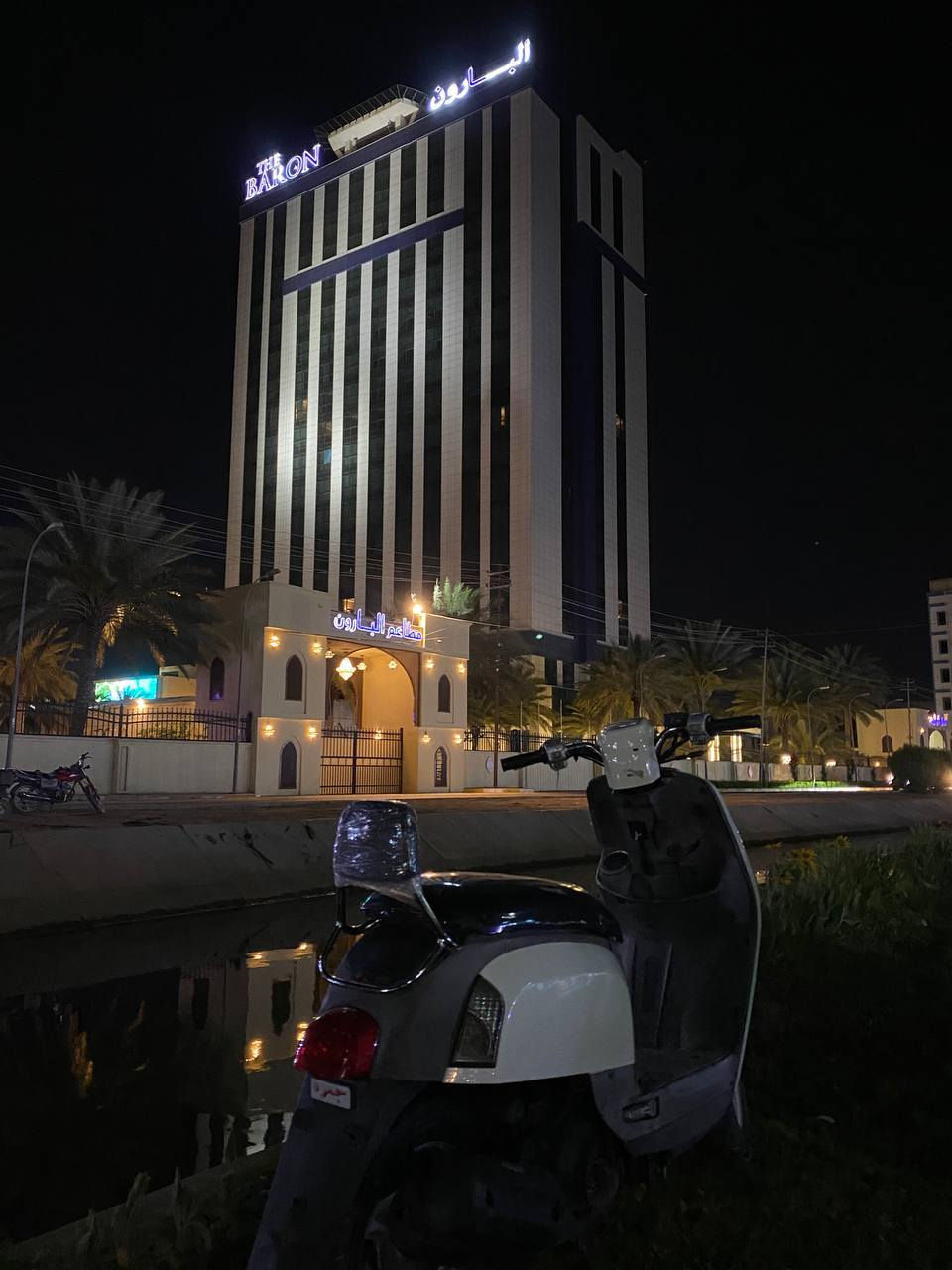 الون الخارج ابيض لون الداخل ابلاح ابلادي
الدرجه ابلادي كلشي بيه ابلادي  سلف نكره المحرك ناعمم كلش ومعدل فول رزانه بوشه 49
وصل معرض موجود الدرجه شهر واسبوعين طالعه شهر 4/22 يعني بعده جديده
الرقم *********** واتساب موجود 
كربلاء شارع التحدي 🫀🫀🌹💙🫂
