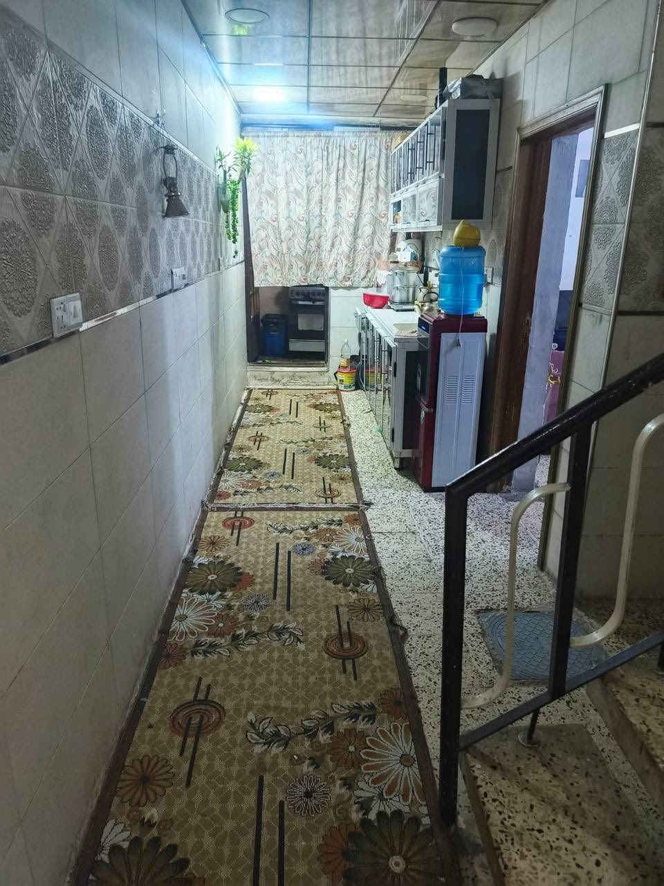 مكتب الزبيدي للعقار🏠🏠
للبيع بيت 🏠👇🏼

نظيف وبسعر مناسب جدا 

العنوان حي القاهرة بظهر تانكي المي ناجي عواد 📍

مساحة ١٠٠ واجهة ٦ وربع ونزال ١٦
بناء تسعينات مسلح ونظيف كلش 
يحتوي الطابق الأرضي على طرمة وحديقة صغيرة وصالة ومطبخ وخدمات وغرفة نوم 
والطابق الثاني بيتونة + خدمات + غرفتين نوم سندويج والثالث سطح كبير
سعر البيت بسعر قطعة ارض
للاستفسار اكثر يرجى مراجعة مكتب الزبيدي 🏗️
للعقار او الاتصال 

على: ***********☎️
