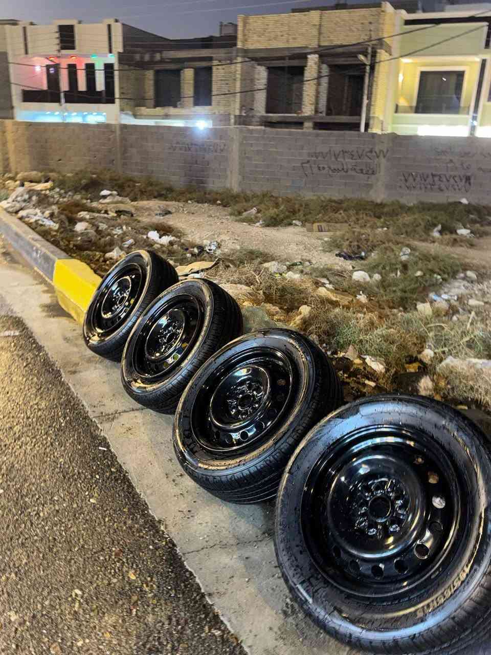 سلام عليكم تخم تاير ويل كورلا حجم 15 للبيع مكاني بغداد الاستفسار رقمي ***********
