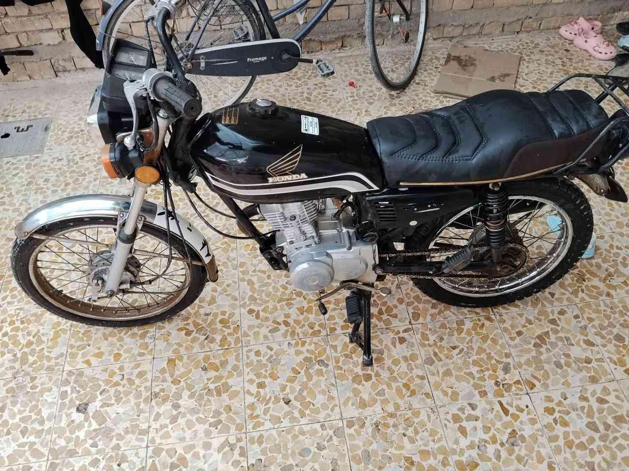 اوراق أصولي 2013للبيع ب550وكيله ب شارع بغداد ***********
