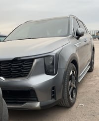 سورنتو ٢٠٢٥ • ٧ راكب • ٦ سلندر