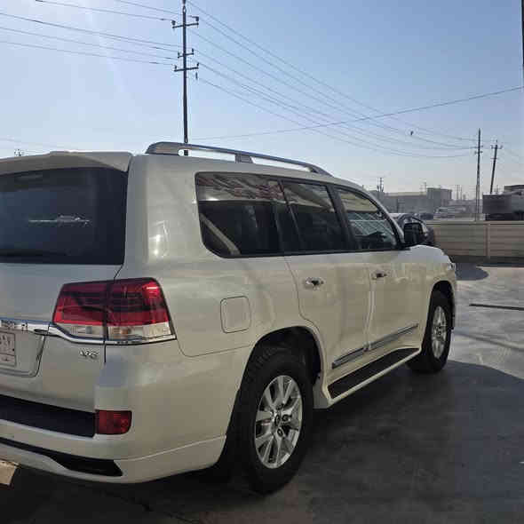 للبيع لاندكروز 2016  بريم اصلي رقم بغداد بسمي ماشيه 123 الف   مكان سياره بغداد جسر ديالى جديد بيها بنيد مبدل بلادي  وجمالغ بي بارد شبرين ومفتوح اتصل واحجيلك تفاصيلها سعرها 445  ورقه الهاتف ***********   ***********
