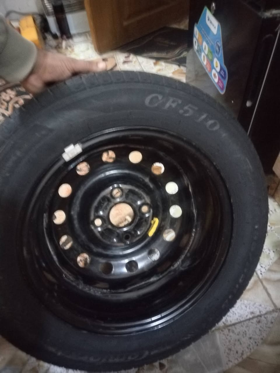 سلام عليكم ويل هوه اوتايره جديد يرهم بي واي دي اويرهم شيري حجم 15 السعر 35 اوبي مجال /***********/مكاني كوت عزه القديمه
