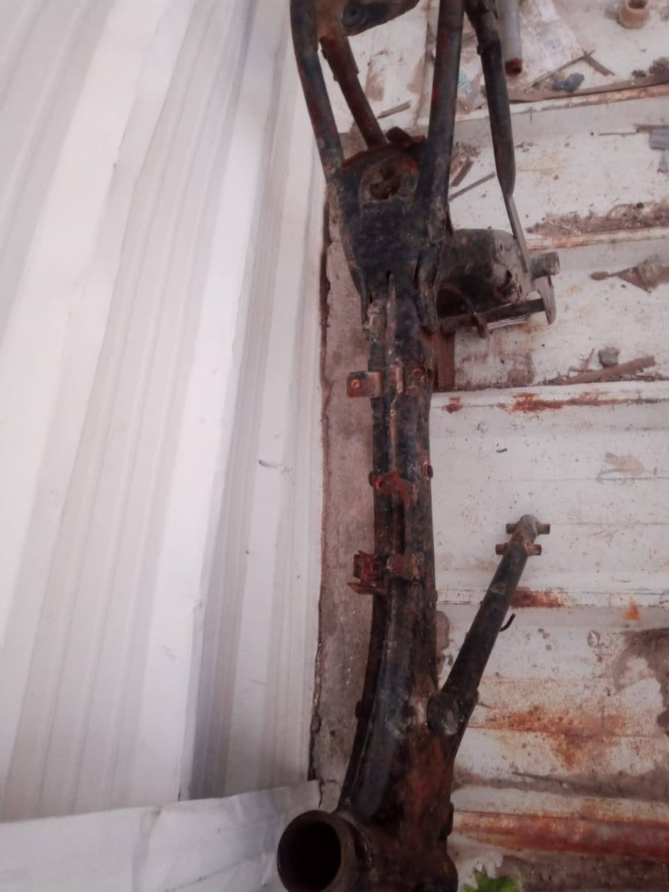 سلام عليكم شاصي ادوات للبيع السعر خاص الشراي يتصل مكاني حيانيه ***********
