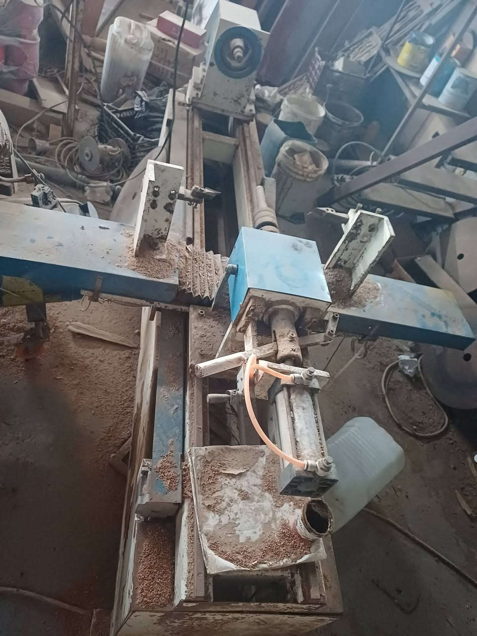 منشار ترمي معه جاروخا معه كمليسر للبيع***********
