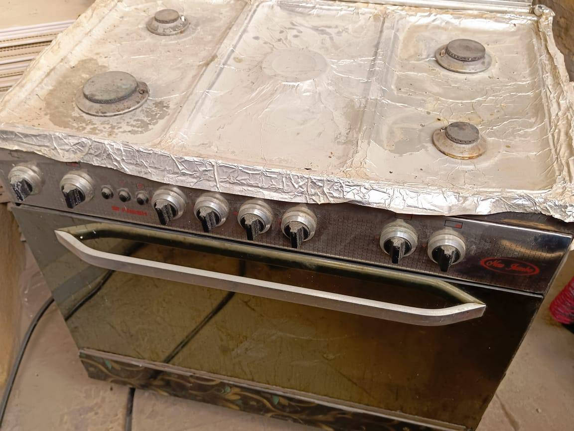 للبيع طباخ مصري نضيف مداخل تصليح 5 عيون للبيع السعر 70 الف. وبي مجال قليل   مثل ماواضح بصوره طباخ وشغال كربلاء الحر قرب مرقد الحر  ‏‪0775 438 6215‬‏
