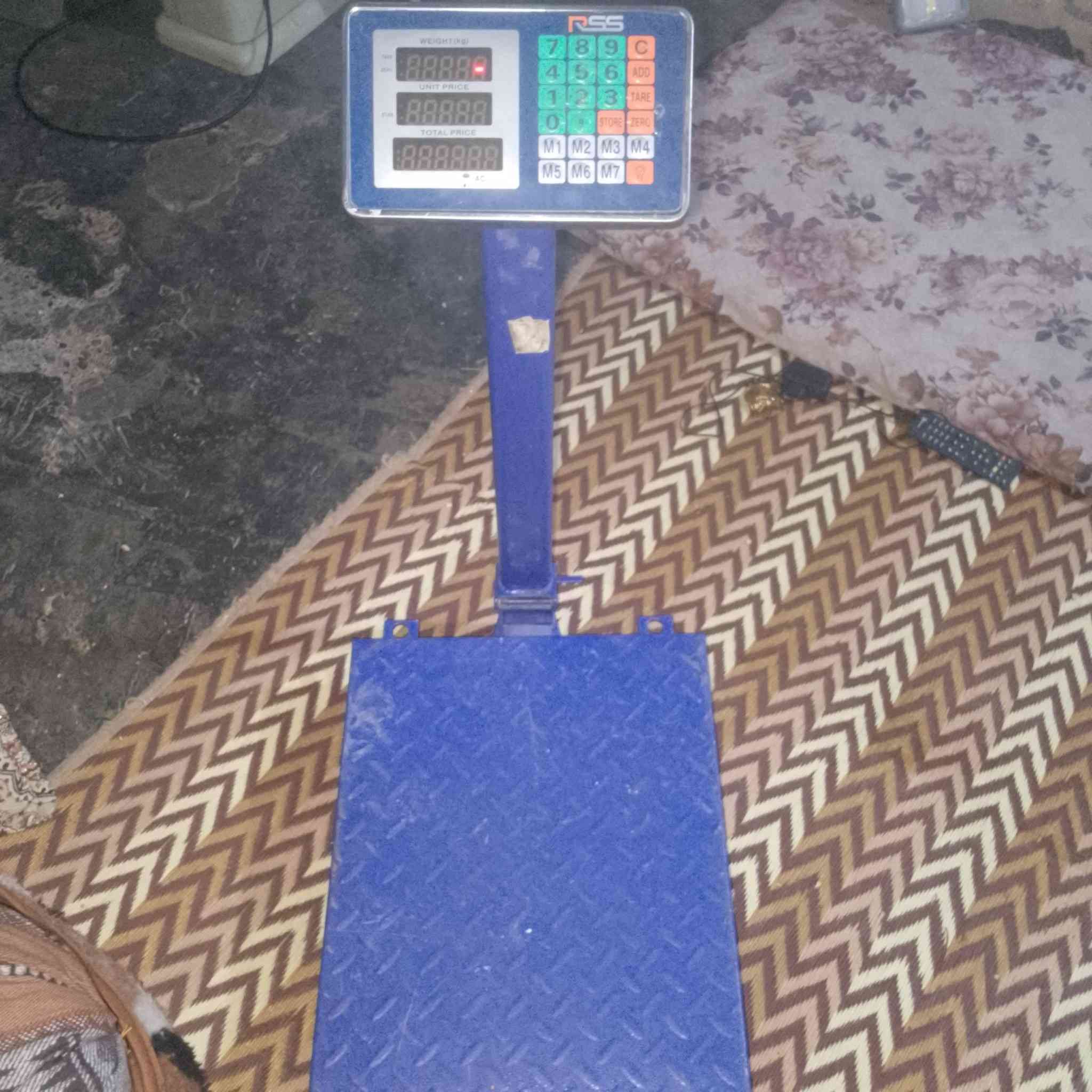 للبيع ميزان جديد مستخدم قليل يوزن 300كيلو السعر 45وبي مجال قليل


**إذا كنت صاحب هذا الإعلان وتريد حذفه لأي سبب، رجاءا أرسل رسالة إلى الدعم الفني**