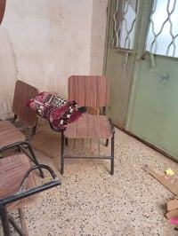 كراسي • عدد ٩ • للبيع