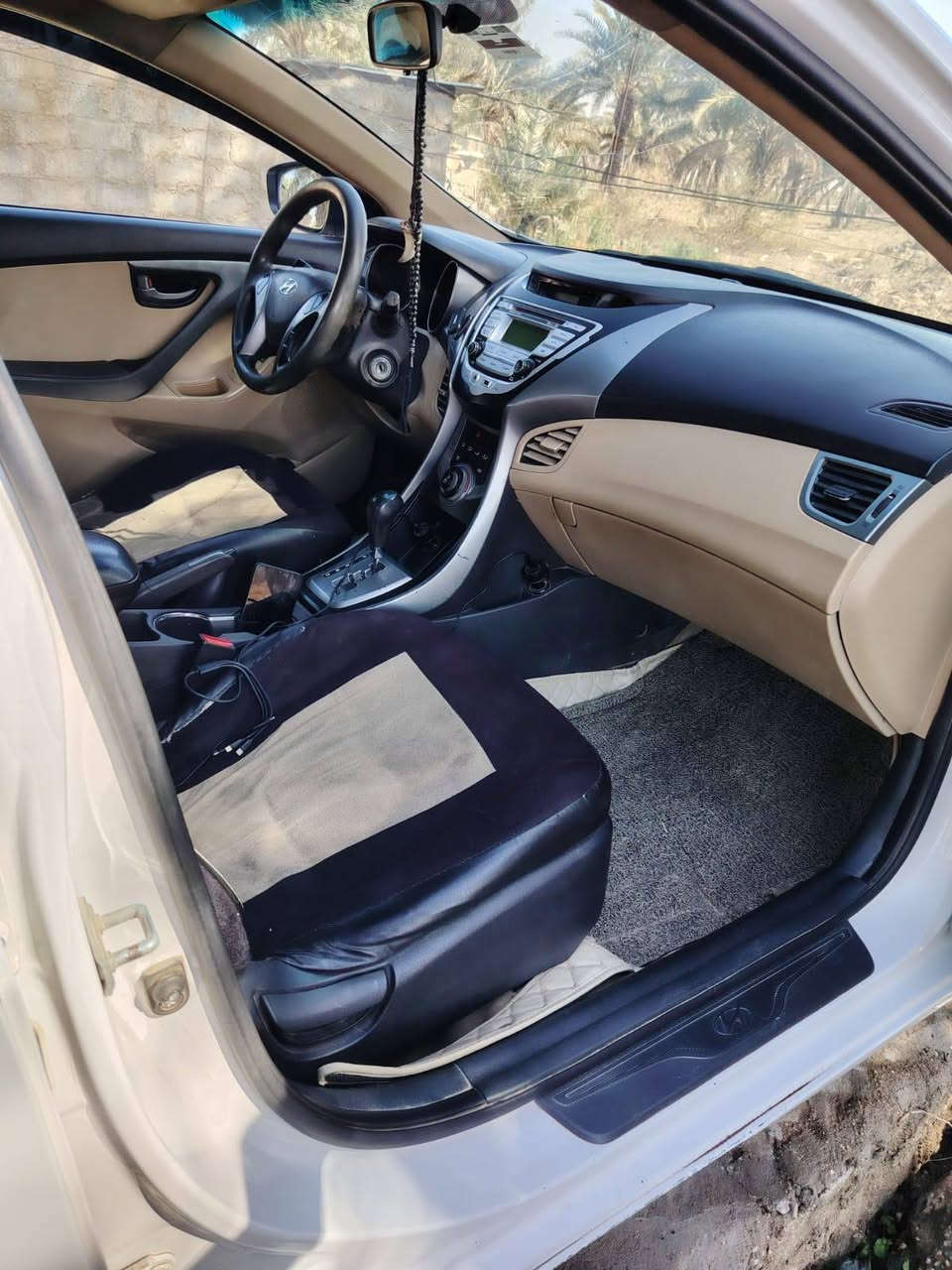 سلام عليكم سياره الانترا للبيع
موديل ٢٠١٣
سياره بيه قطعه وحده مبدله باب سايق فقط
محرك ١٦٠٠
سعره ١١٠ وبيه مجال بسيط
مكاني بغداد المحموديه سريع الدولي
‏‪***********‬
