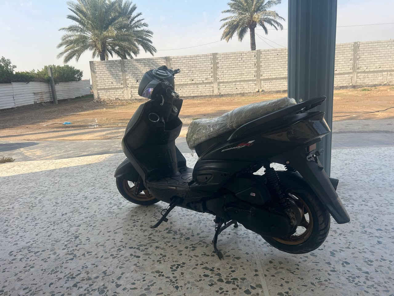 سكنس فحل كابريتر140 دراجه كامله من كلشي كلشي شغال وكله بلادي من جاملق لامامي للخلفي دراجه رنبه نزلتها قبل سنه دراجه مضلل مازدات تايرات جدد دراجه مفوله شوفت عينك نكره بكل وقت سلف وهندر السعر 650 تواصل خاص او تصال***********+وتساب العنوان بغداد التاجي
