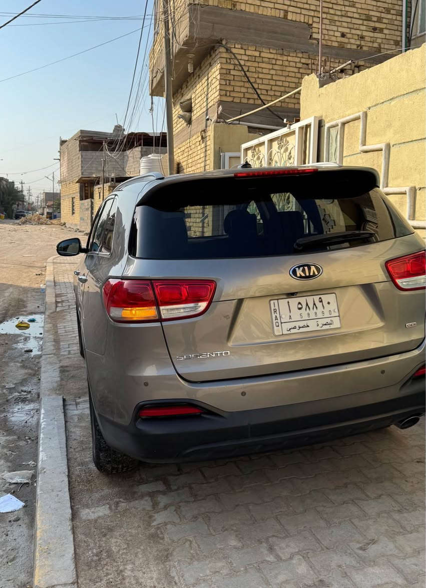 سيارة للبيع ..
سورنتو وارد أمريكي موديل 2018 رقم بصرة كير ومحرك وتبريد وتايرات وباتري ودواخل السيارة بحالة جيدة عليها ادامة كاملة . ماشية 83000 ML حادثها ( بنيد ومدكر أيسر مصلح نفسة وتبديل باب السائق اصلي حادث دراجة بالعراق  ) العنوان البصرة - حي الزيتون   السعر  ( 170 )  وبيها مجال .
تلفون*********** البصرة, العراق
