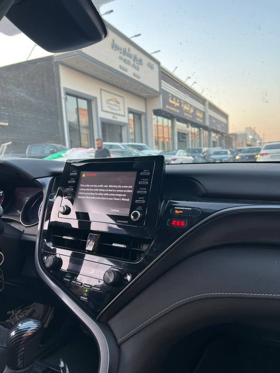 كامري موديل 2023
فئة sl
بدون صبغ
بدون دواخل 
بدون ايرباك
الضرر مبدل الابواب اثنين بلادي
رقم اربيل 
هزه جديده 
سنويه جديده 
تحويل مباشر 
مكاني اربيل للأستفسار الاتصال بالرقم
***********
