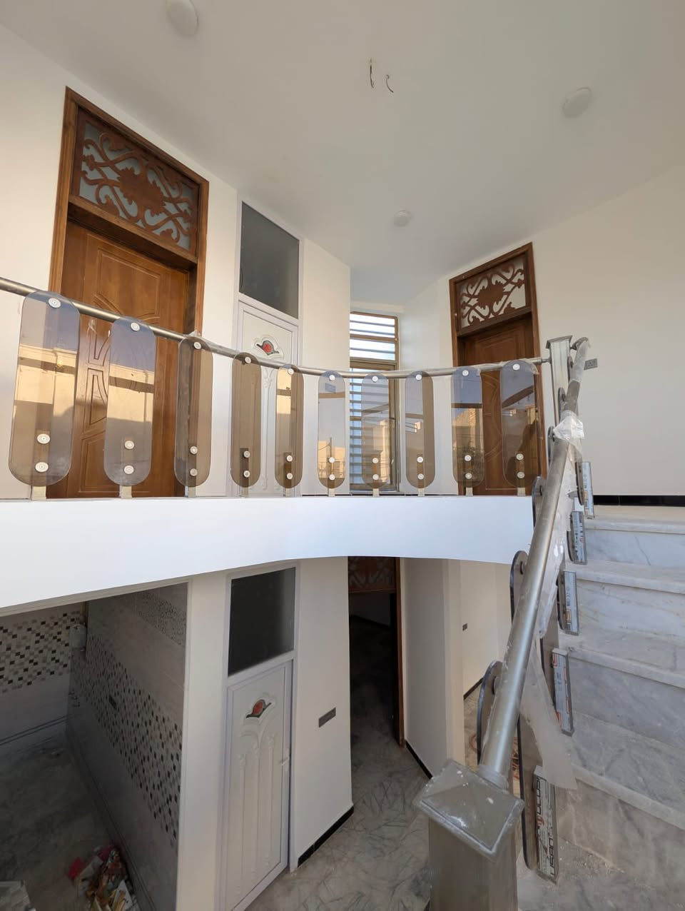 🏠دار لـــلـــبـــيــع 🏠

💢دار فارغ تسليم مباشر الى المشتري

الموقع :                         حي الصحة موقع مميز ✅
                                                                                               
نـوع الـعـقار:                طـابو زراعي ⭕️

الـمـسـاحـة:               100متر

الـواجـهـه 10 م   X       الـنـزال 10م

#الـطـابــق #الارضـي 

غــرفة نوم       مطبخ         صالة       هول

مجمع صحيات              

#الـــطـابـق #الـــثـانـي 

 غرفتين نــوم - مجمع صحيات   -
——————————-                   

#السعر عالخاص  ⭕️

------------------------
#لـــمـــزيـــد مـــن الــــعـــروض يـــرجـــى الاعـــجـــاب بالـــصـــفـــحـــة لـــيـــصـــلـــك كـــل جـــديـــد&
======================
#لـــمـــن يـــرغـــب فـــي عـــرض عـــقـــاره لـــلـــبـــيـــع فــي الـــبــيــج يـــرجـــى الــتــواصــل مــعــنــا ع الــخــاص 

#مـــكـــتـــب
🏛️الـــشـــراع لـــلـــعـــقـــار🏛️
#الـــكـــائـــن فـي بـابـل الـحـلـة
&شـــارع الـــكــرامــة الــمــشــجــر &مــجــاور مــدرســة الــحــديبــيــة&
------------------------------------------
لـــلاســــتـــفـــســـار الاتـــصـــال عـــلـــى :
***********
***********
