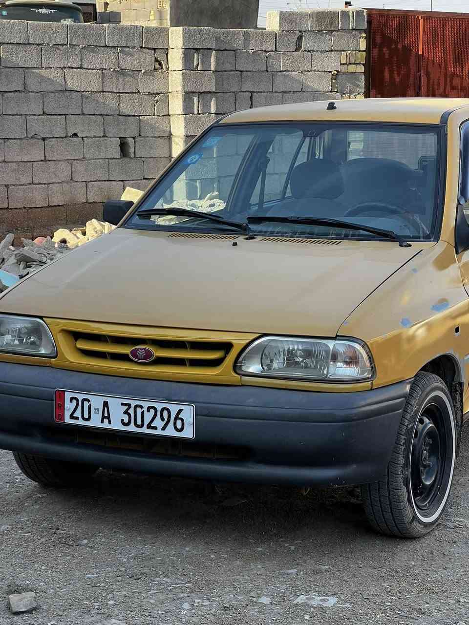 سلام عليكم سايبه موديل2015سياره خير من الله مكينه وكير وشواصي مكفوله سياره بيهه تعمير مثل ما موضح بل صور رقم ديالى نكليزي مشروع وطني مصفره هيه وغرامات تخم تاير خط ابيض بيهه فقط صوت بل باور من دغير الستيرن خفيف بس بي صوت قليل السعر 28وبيهه مجال حك جيه اي ستفسار على رقم ***********
