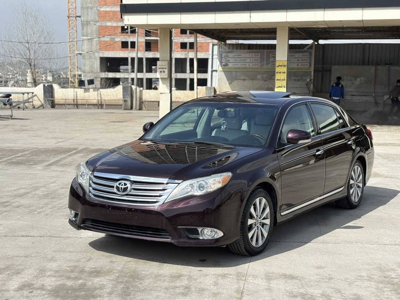 Avalon 2011
ڕەنگی عەنەبی
بێ ڕەقەمی دوبەی
لیمیتد 
بەصمە
سڵاید
پەردە
کوشن سارد و گەرم 
بەس سنوقی بۆیاخە دەعامیشی بۆیاخ نیە
لۆک لۆک ماڵی دۆستە 
١١٣ گەڵا 
***********
