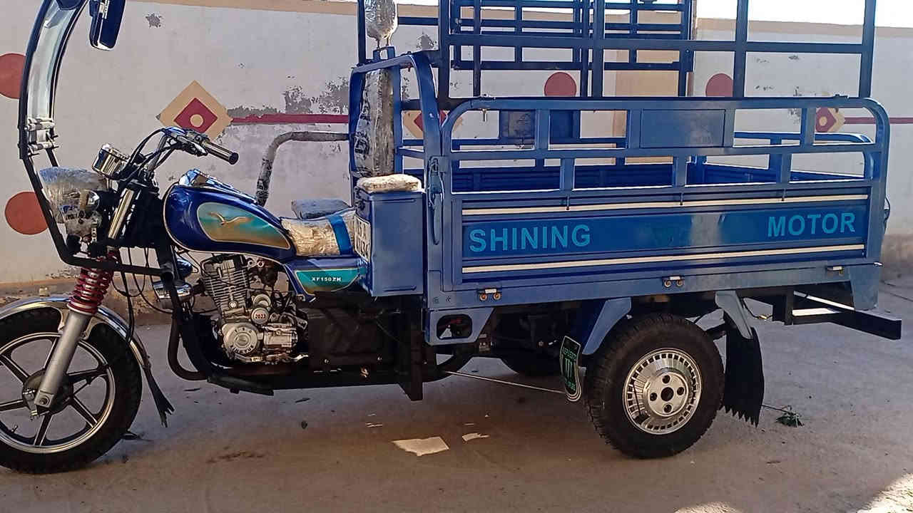 طرطوره للبيع
كامله من كلشي 

موديل 2023

محرك وكير صبانه مامدوده عليهن

نضيفه حيل 

مسجله ب اسمي سنويه ورقم انكليزي 

تحول ثاني يوم 

ماناقصها اي شي 

اشاير عالي ناصي كلشي شغال 

السعر مليونين 800 بيها مجال شي بسيط
هذا رقمي ***********
