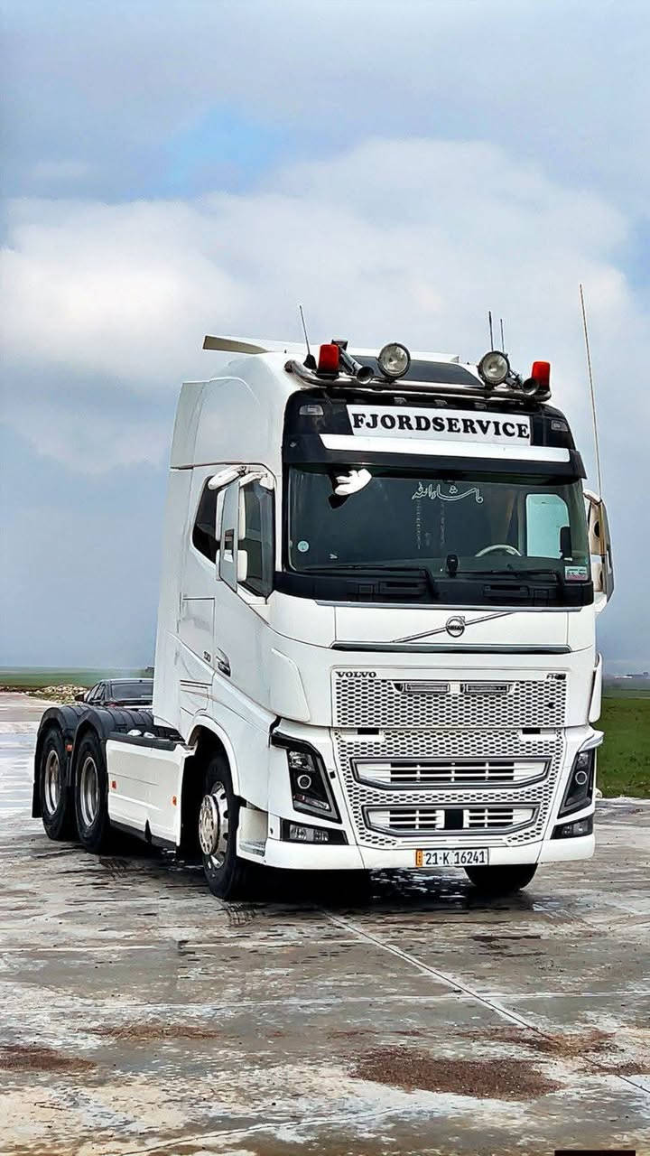 بؤفرؤشتن ٢٠١٦ fh16حجم750فول مواسه فات ريتايده رئاومه جموحه سحال بؤزانياري زياتر تيل بكه ن
***********
***********
