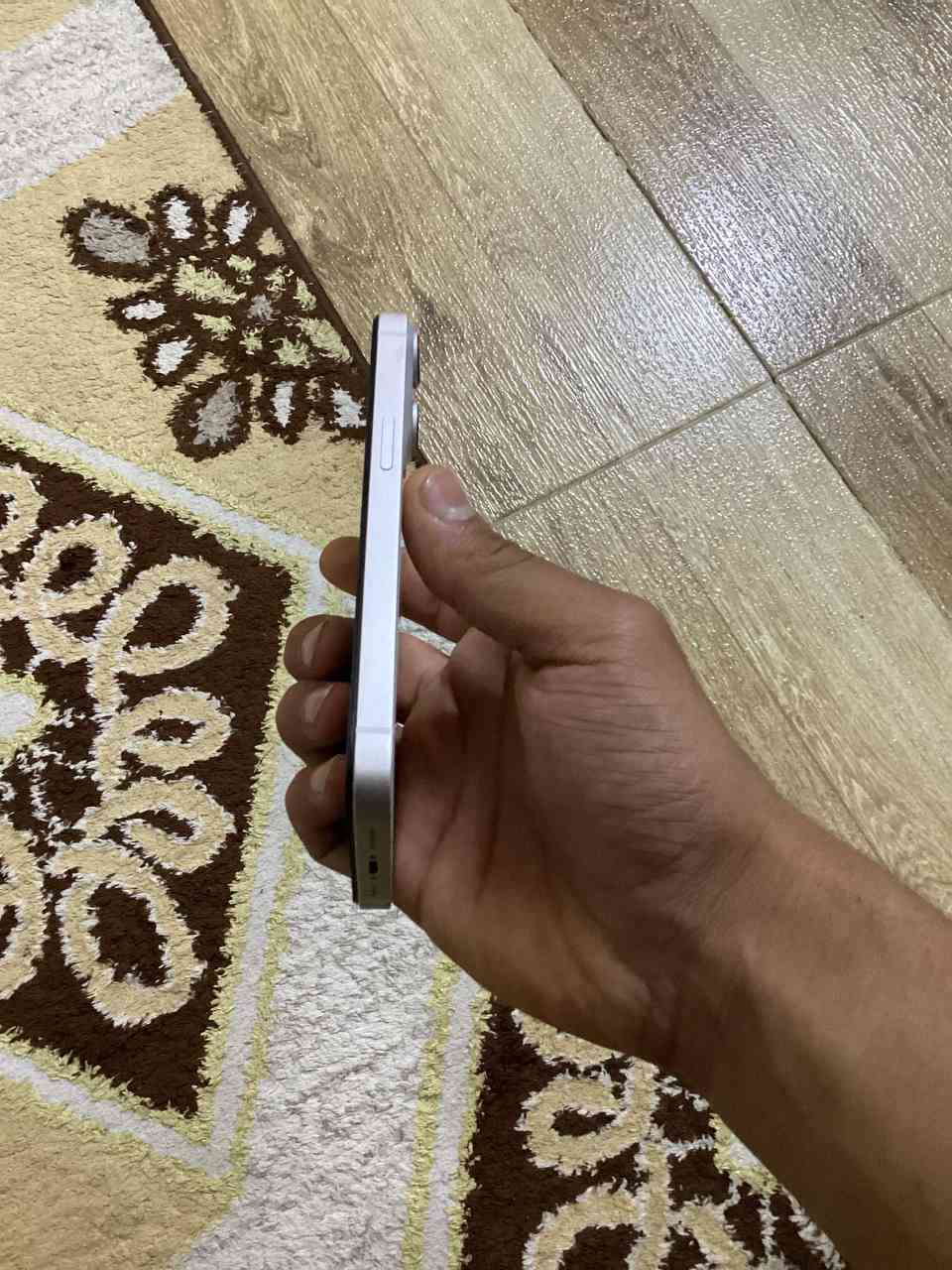 للبيع ايفون 14
مبدل شاشة نوعية زينه بطارية 90 دبل خط
سعرة 450 بيه مجال مكاني كربلاء القادسية 
***********

