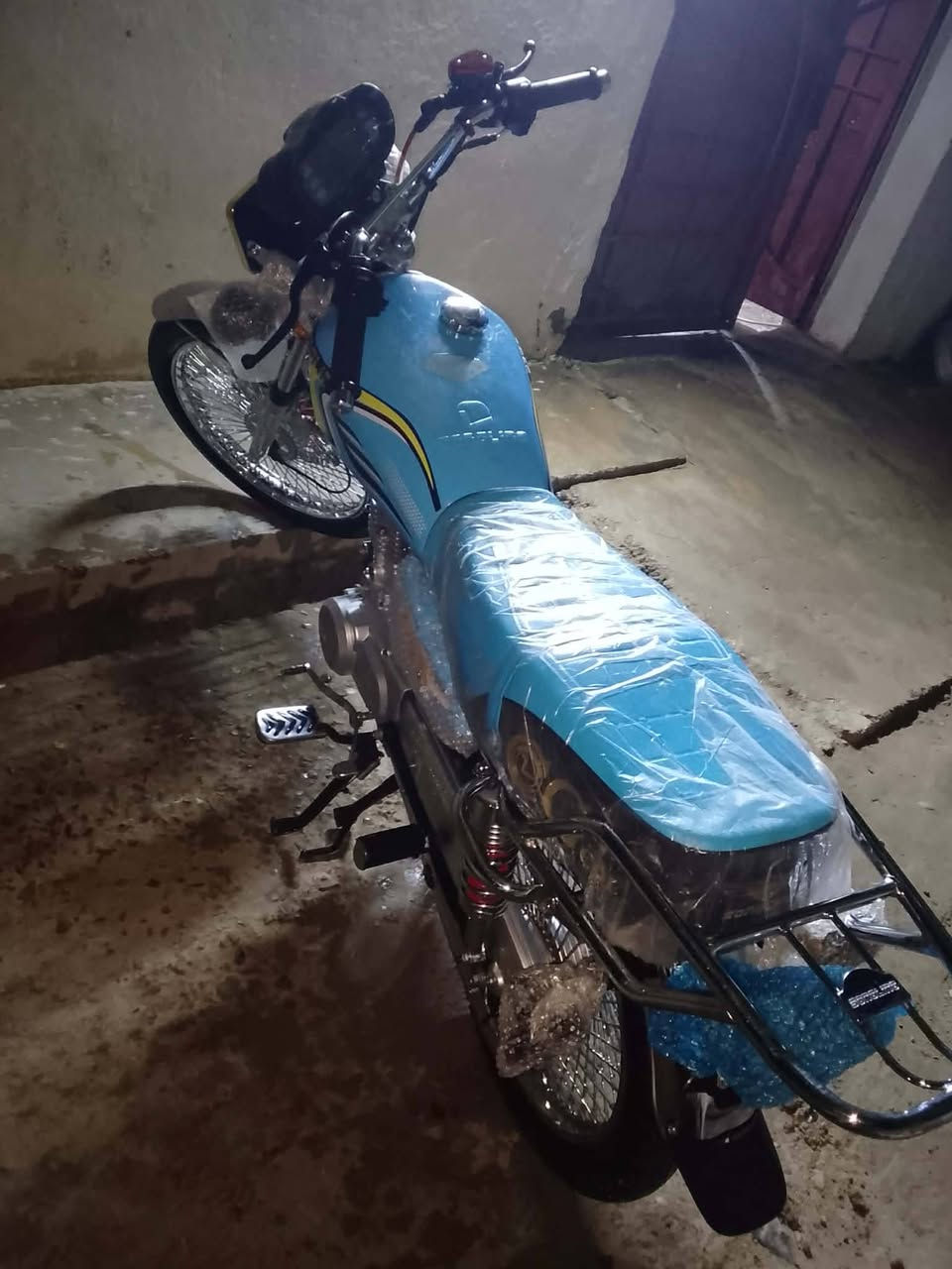 سلام عليكم 
اعادت نشر بسبب الوعود الكاذبه 
دراجه تايكر  موديل 2025(طالعه بشهر 12)
دراجه مكفوله من كلشي 
السعر 680وبيهه مجال حك الجيه 
مكاني بعقوبه جسر خرنابات 
***********
