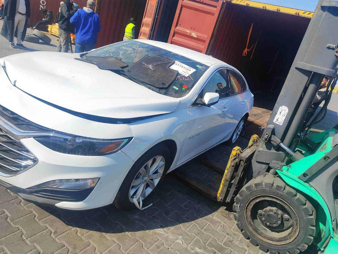 سلام عليكم
دخول جديد شوفرليت ماليبو 2025
السيارة حالين بدون تصليح 
دخول كتاب شهداء 
موصفات LT
مكان السيارة بابل حله 
سعر _ 110 وبيه مجال 
التواصل والاستفسار *********** واتساب متواجد
